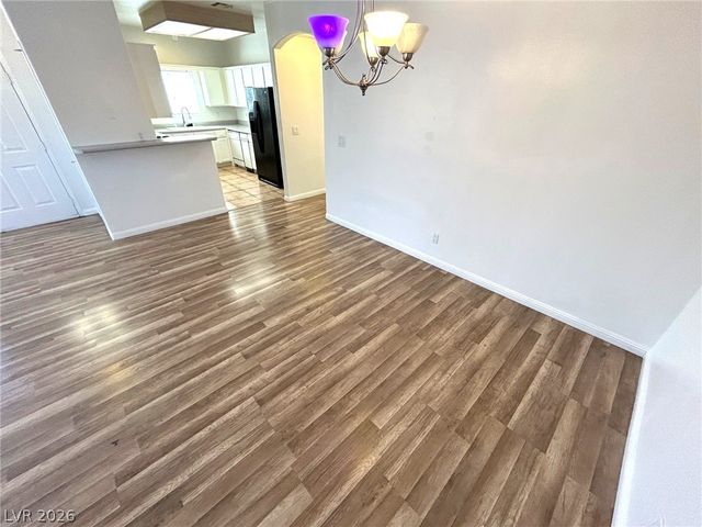 1900 North Torrey Pines Drive 217, Las Vegas, NV 89108