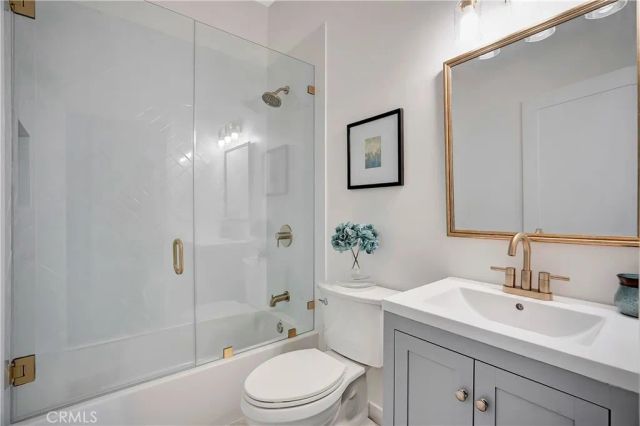 12511 Haleh Ln, Sylmar, CA 91342