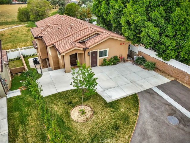 12511 Haleh Ln, Sylmar, CA 91342