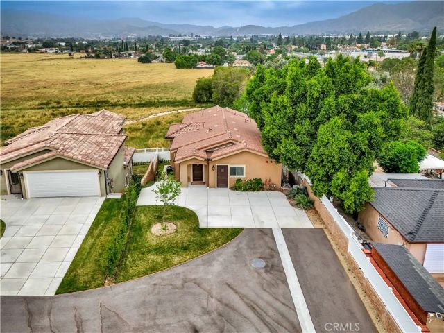 12511 Haleh Ln, Sylmar, CA 91342