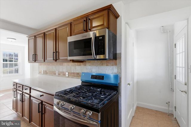 6714 PARKWOOD ST, Hyattsville, MD 20784