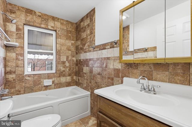 6714 PARKWOOD ST, Hyattsville, MD 20784