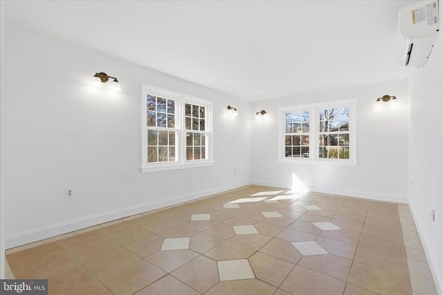 6714 PARKWOOD ST, Hyattsville, MD 20784