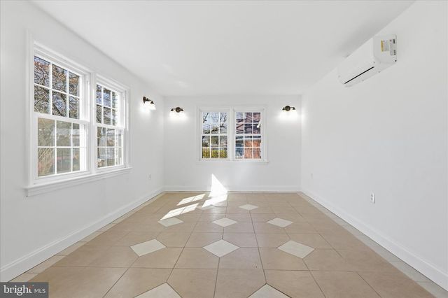 6714 PARKWOOD ST, Hyattsville, MD 20784