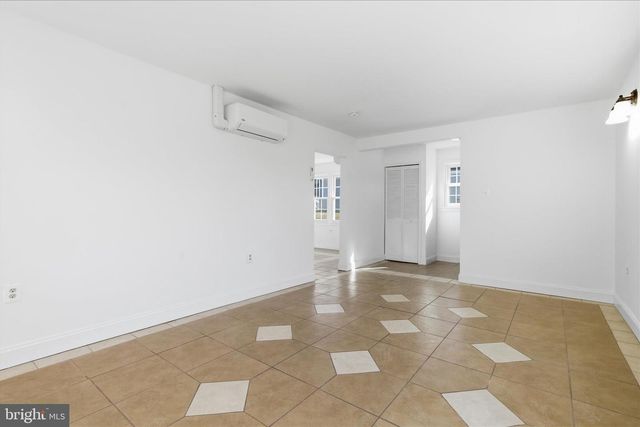 6714 PARKWOOD ST, Hyattsville, MD 20784