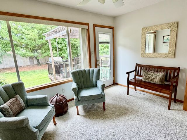 15674 Sheridan Avenue, Clive, IA 50325