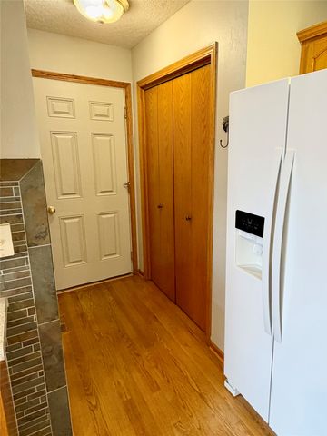15674 Sheridan Avenue, Clive, IA 50325