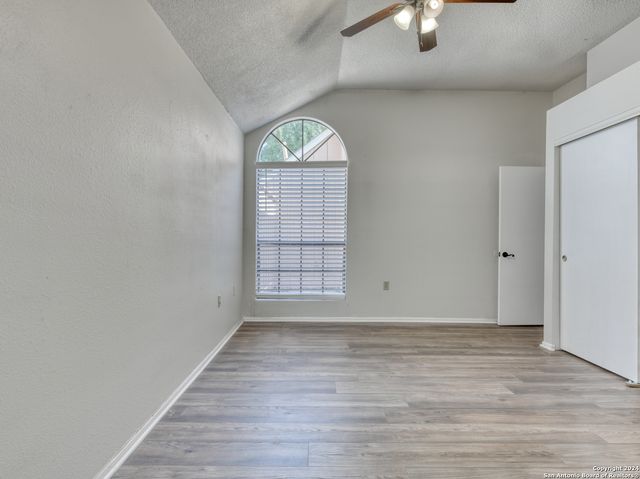 9811 Wagon Train, Converse, TX 78109