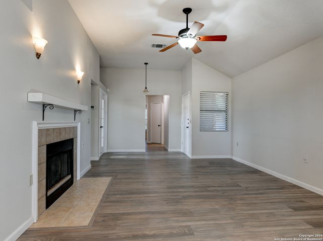 9811 Wagon Train, Converse, TX 78109