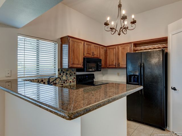 9811 Wagon Train, Converse, TX 78109