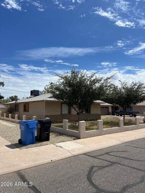 4325 N 63RD Drive, Phoenix, AZ 85033 — photo 2