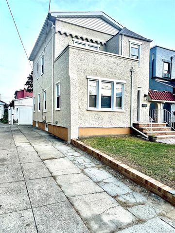 13749 231st Street, Laurelton, NY 11413