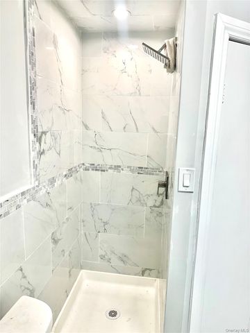 13749 231st Street, Laurelton, NY 11413