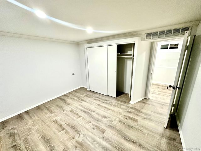 13749 231st Street, Laurelton, NY 11413