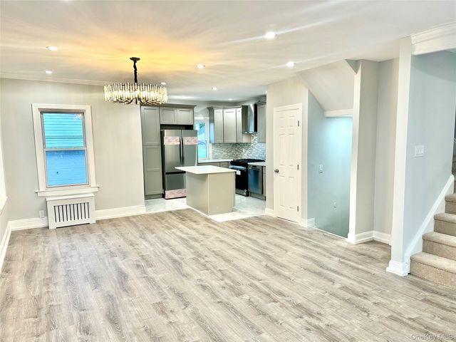 13749 231st Street, Laurelton, NY 11413