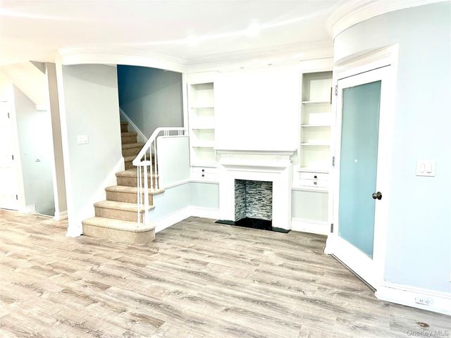 13749 231st Street, Laurelton, NY 11413