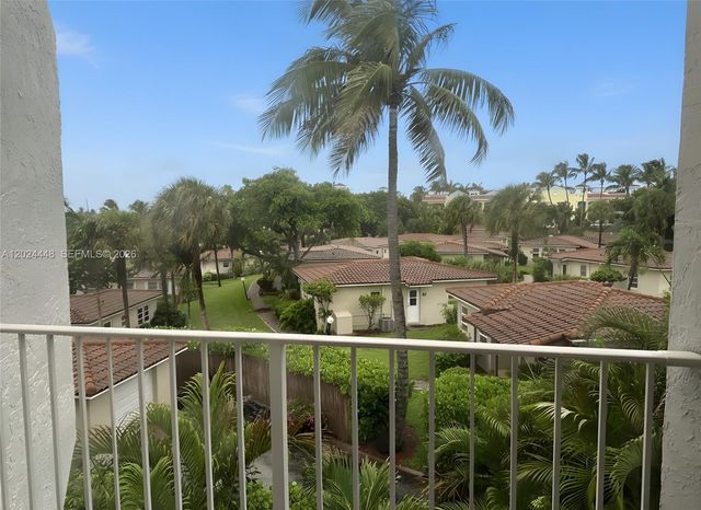 1222 Hillsboro Mile 15, Hillsboro Beach, FL 33062
