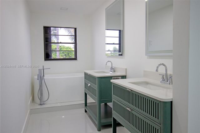 1222 Hillsboro Mile 15, Hillsboro Beach, FL 33062