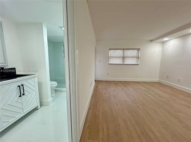 1222 Hillsboro Mile 15, Hillsboro Beach, FL 33062