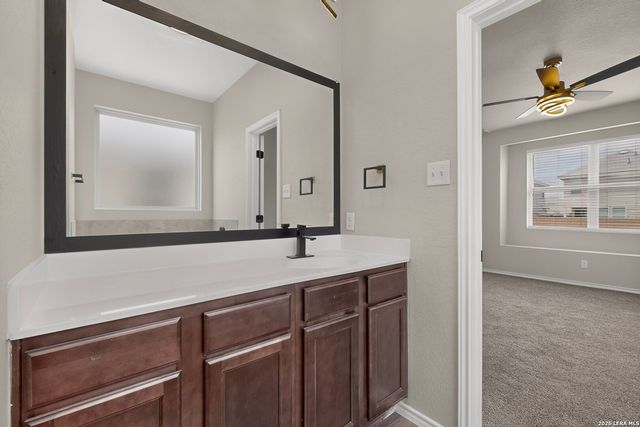 10423 GREEN PR, San Antonio, TX 78223