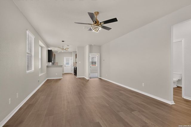 10423 GREEN PR, San Antonio, TX 78223