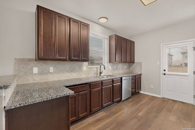 10423 GREEN PR, San Antonio, TX 78223