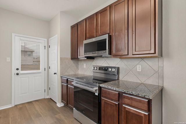 10423 GREEN PR, San Antonio, TX 78223