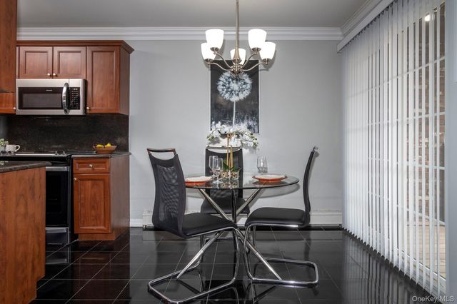 16 Garfield Avenue 34-B, Sayville, NY 11782