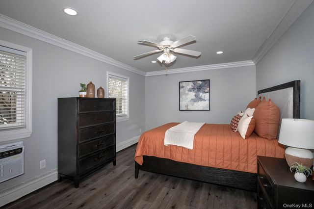 16 Garfield Avenue 34-B, Sayville, NY 11782