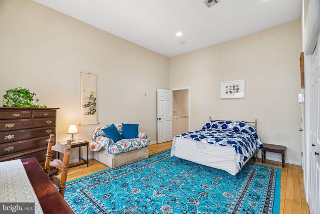1231 N HOWARD ST, Philadelphia, PA 19122