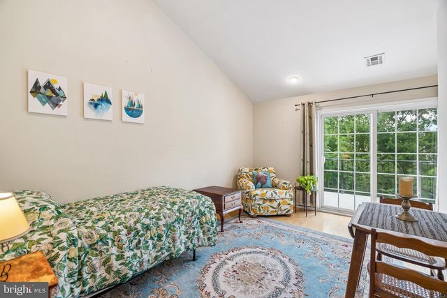 1231 N HOWARD ST, Philadelphia, PA 19122