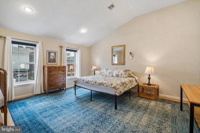 1231 N HOWARD ST, Philadelphia, PA 19122
