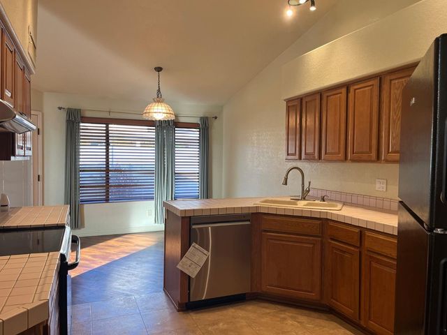 187 W Amanda Lane, Tempe, AZ 85284