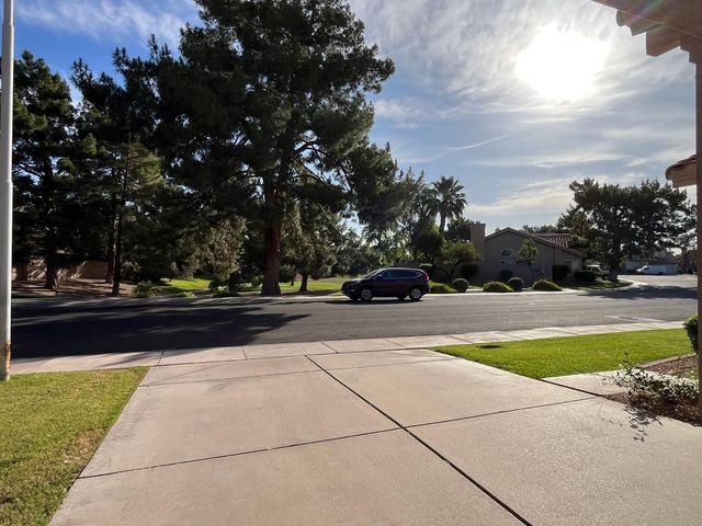 187 W Amanda Lane, Tempe, AZ 85284