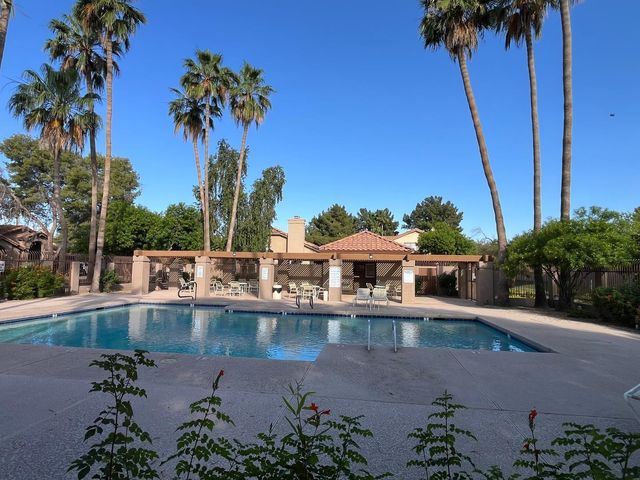 187 W Amanda Lane, Tempe, AZ 85284