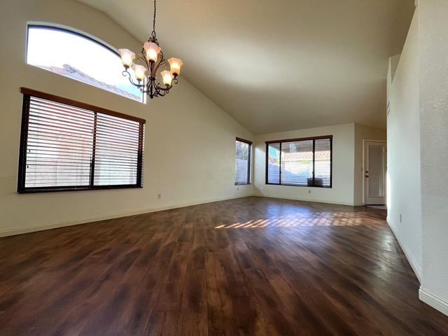 187 W Amanda Lane, Tempe, AZ 85284