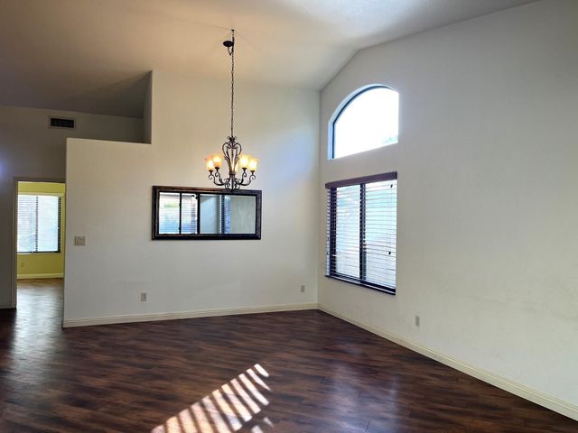 187 W Amanda Lane, Tempe, AZ 85284