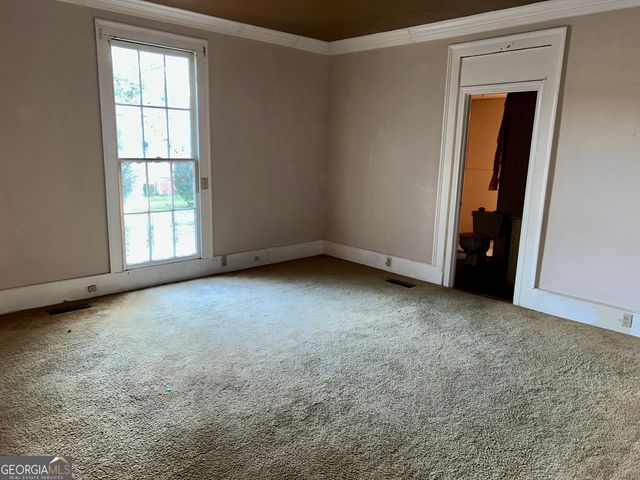 124 S Oliver Street, Elberton, GA 30635