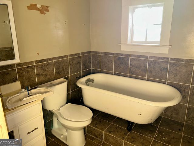 124 S Oliver Street, Elberton, GA 30635