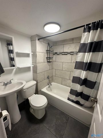 8 Dwight Avenue, Gadsden, AL 35904