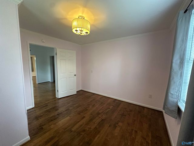 8 Dwight Avenue, Gadsden, AL 35904