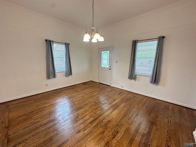 8 Dwight Avenue, Gadsden, AL 35904