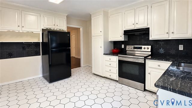 1401 Stone River Rd, North Chesterfield, VA 23235