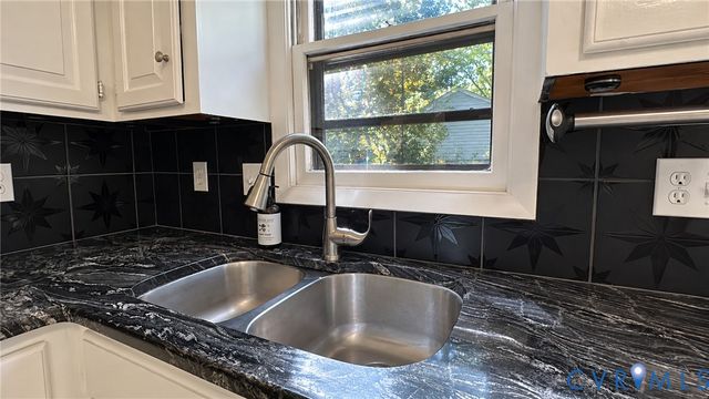 1401 Stone River Rd, North Chesterfield, VA 23235