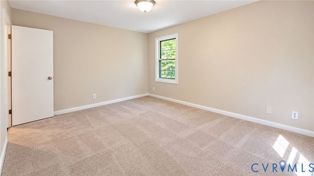 1401 Stone River Rd, North Chesterfield, VA 23235