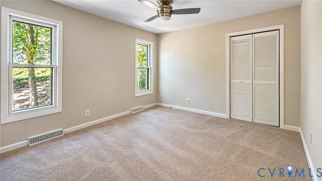 1401 Stone River Rd, North Chesterfield, VA 23235