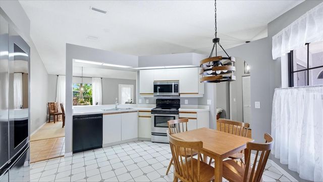 2519 WOOD OAK DRIVE, Sarasota, FL 34232