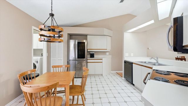 2519 WOOD OAK DRIVE, Sarasota, FL 34232