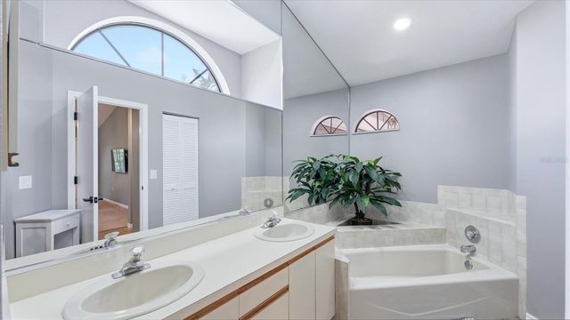 2519 WOOD OAK DRIVE, Sarasota, FL 34232