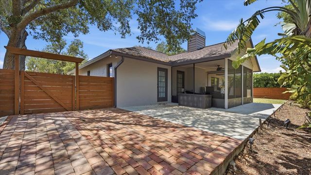 2519 WOOD OAK DRIVE, Sarasota, FL 34232
